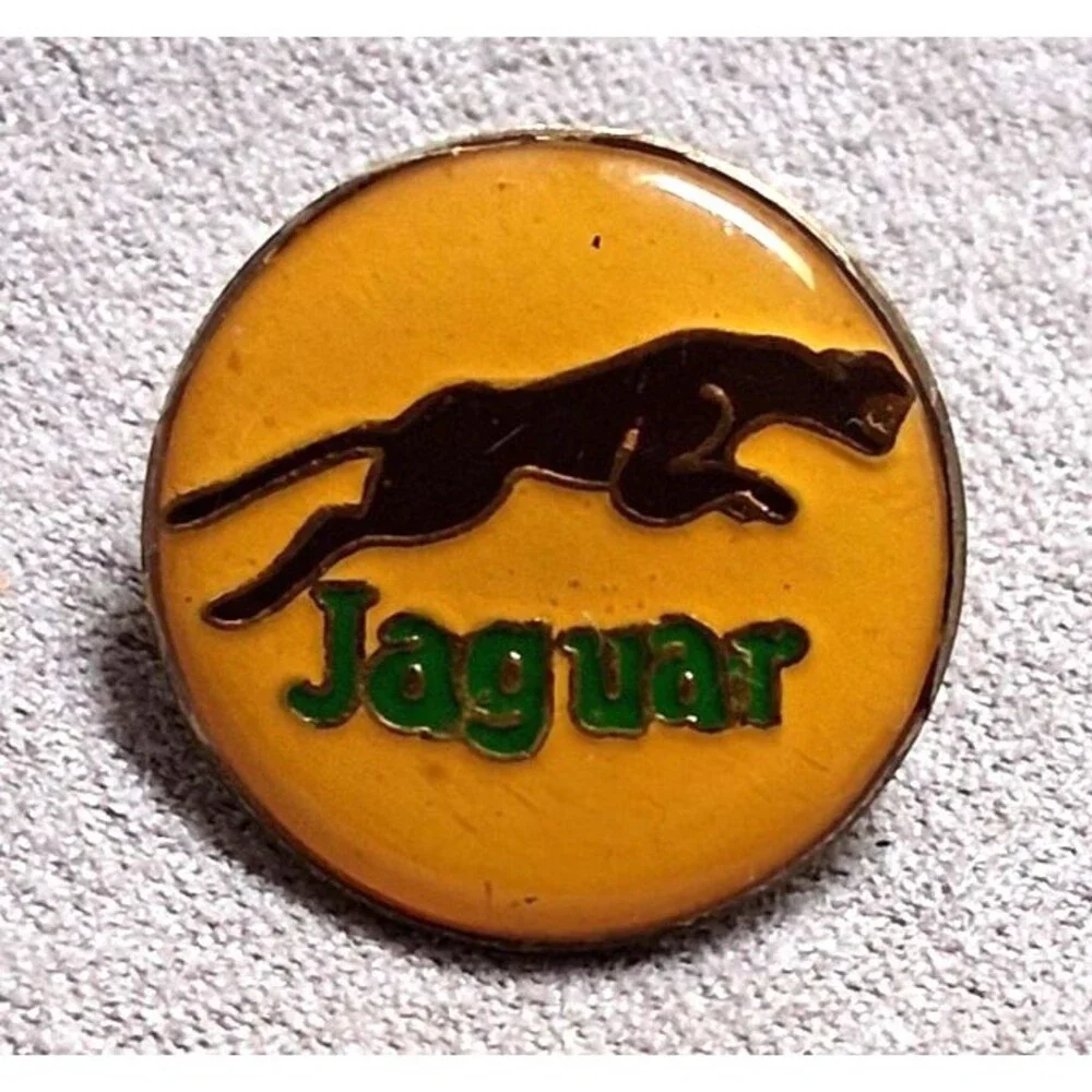 Jaguar Enamel Lapel Auto Car Badge Emblem